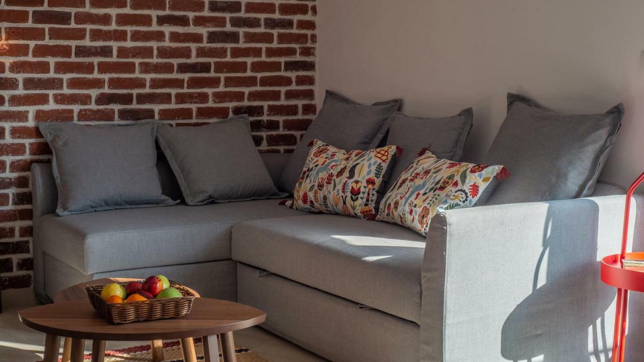 Apartments Steel Residence- Tesla Drive Experience Timisoara Esterno foto